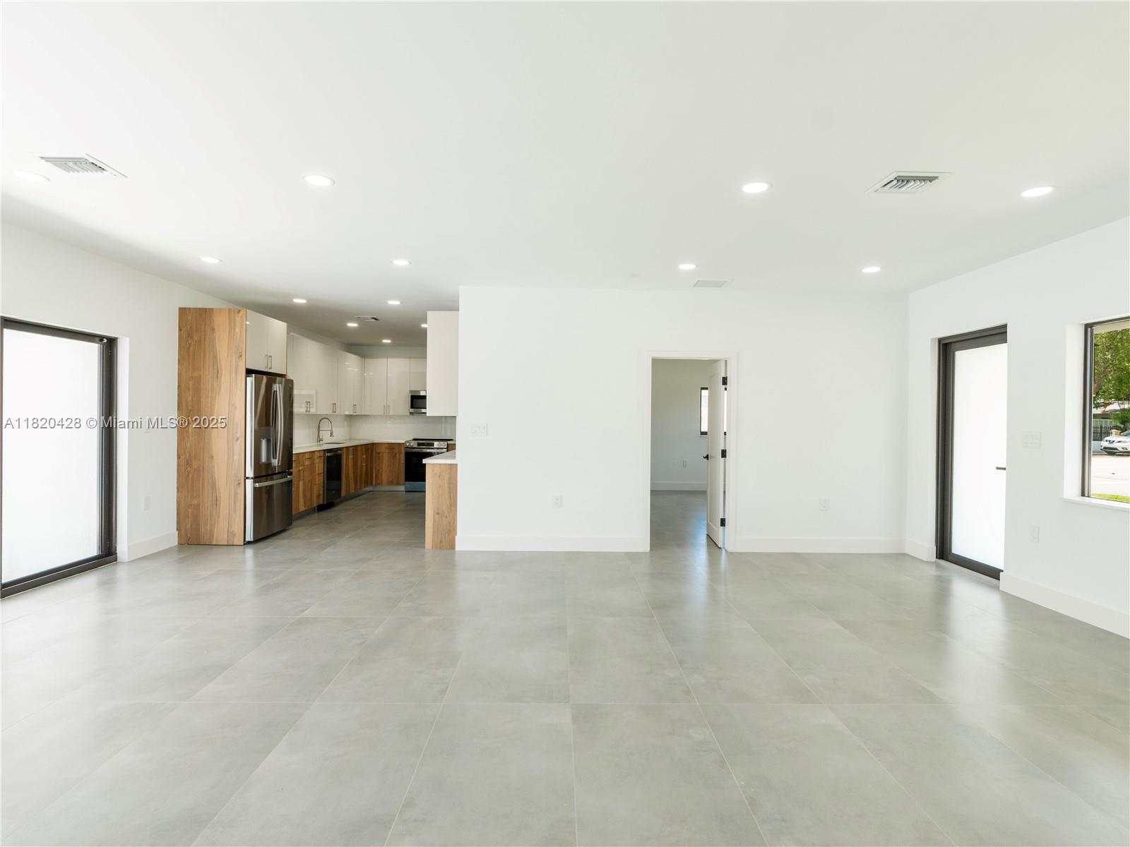 LUCKY STAR ESTATES - Residential