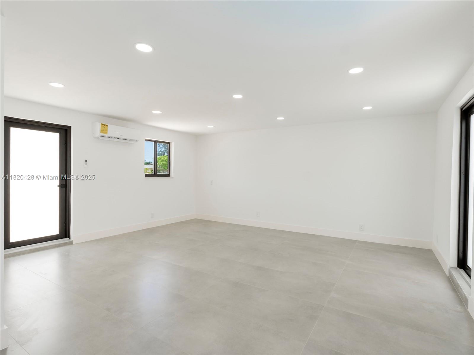 LUCKY STAR ESTATES - Residential