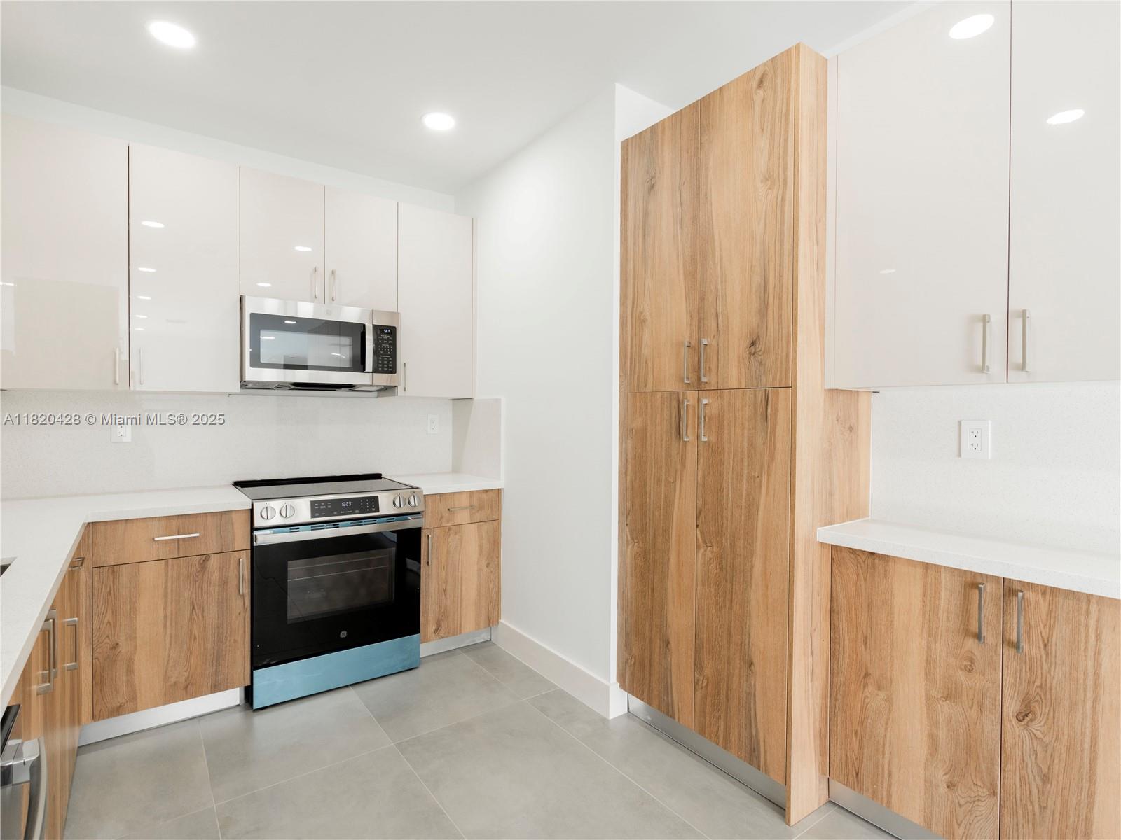 LUCKY STAR ESTATES - Residential