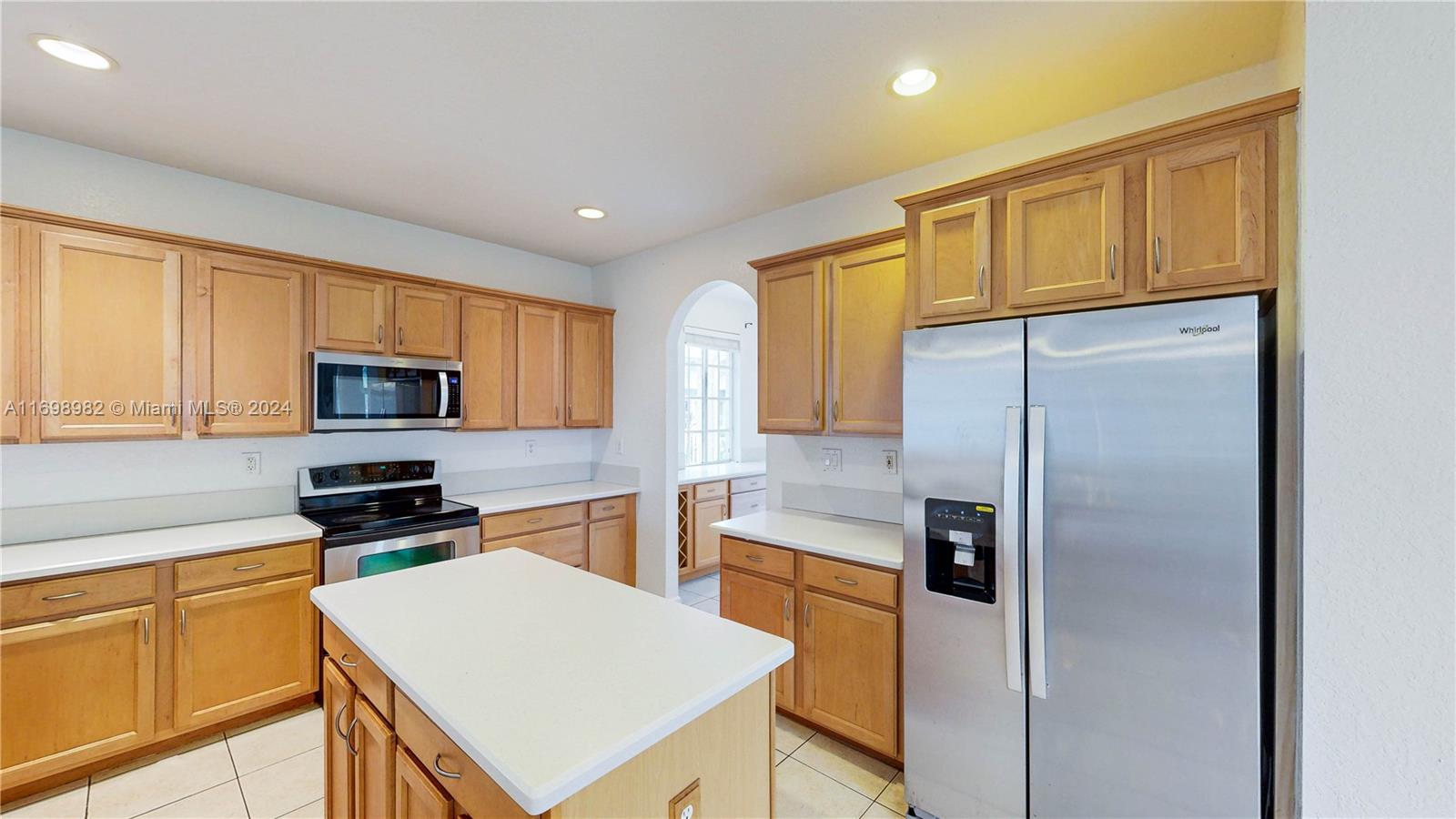 MANDARIN LAKES - Residential
