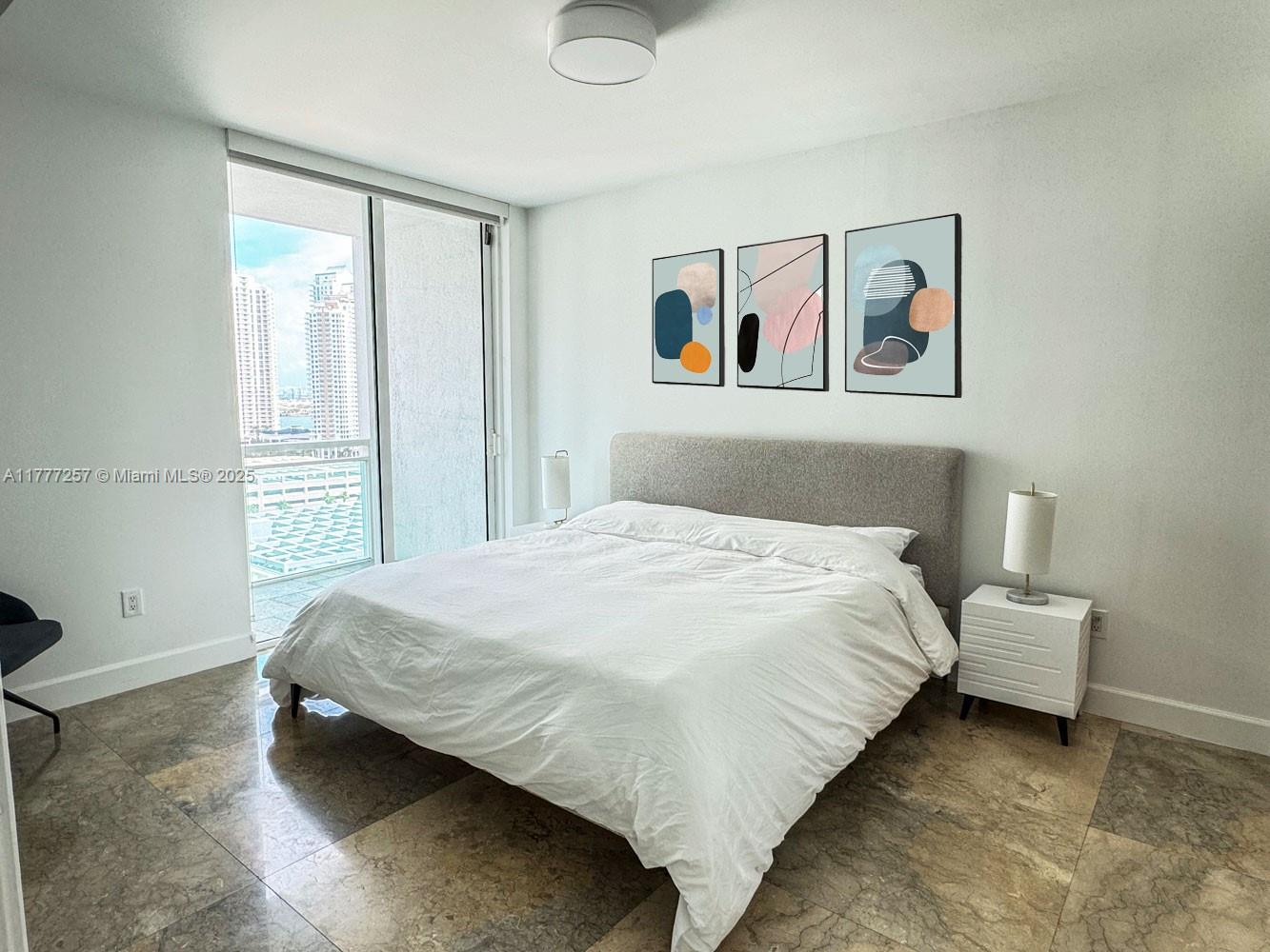 THE PLAZA 851 BRICKELL CO - Residential Lease