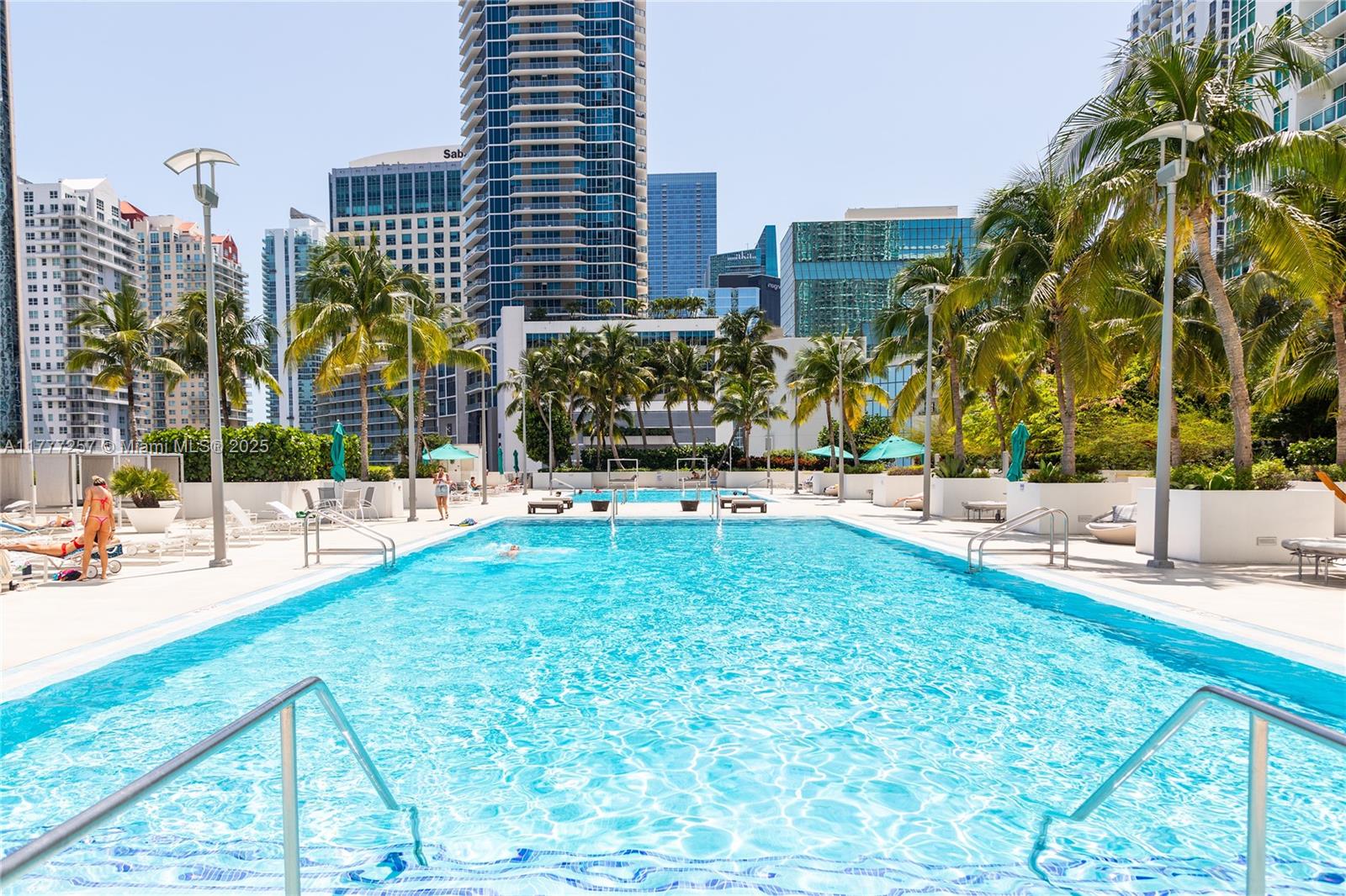 THE PLAZA 851 BRICKELL CO - Residential Lease
