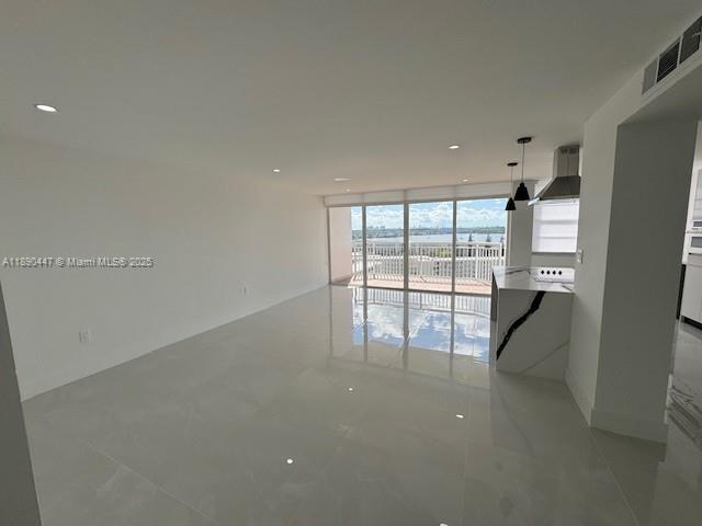 DEL PRADO MARINA - Residential Lease