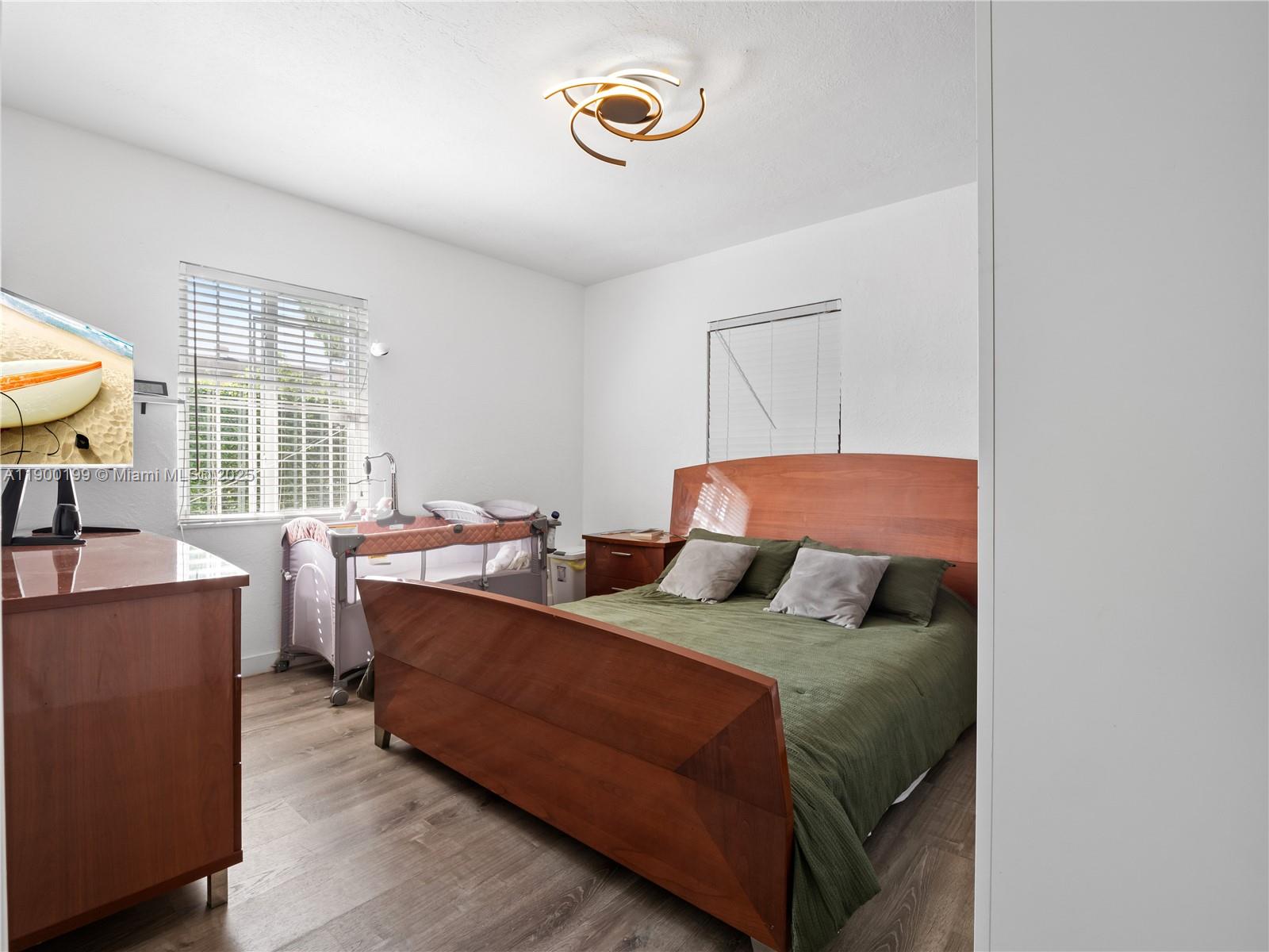 BERTHA PARK - Residential