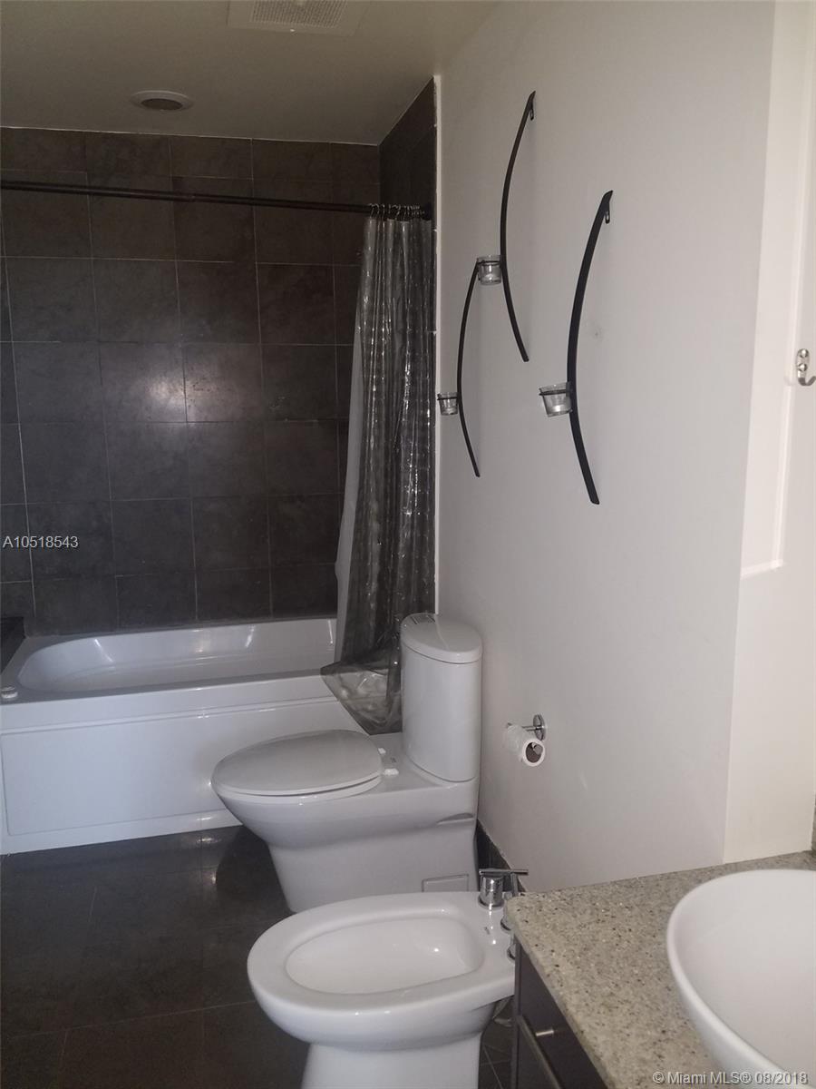UPTOWN MARINA LOFTS CONDO - Residential Lease
