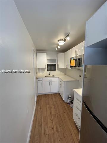 HOLLYWOOD - Residential Lease