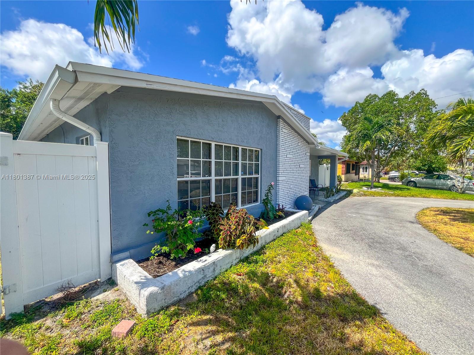 4420 NW 30th Ct