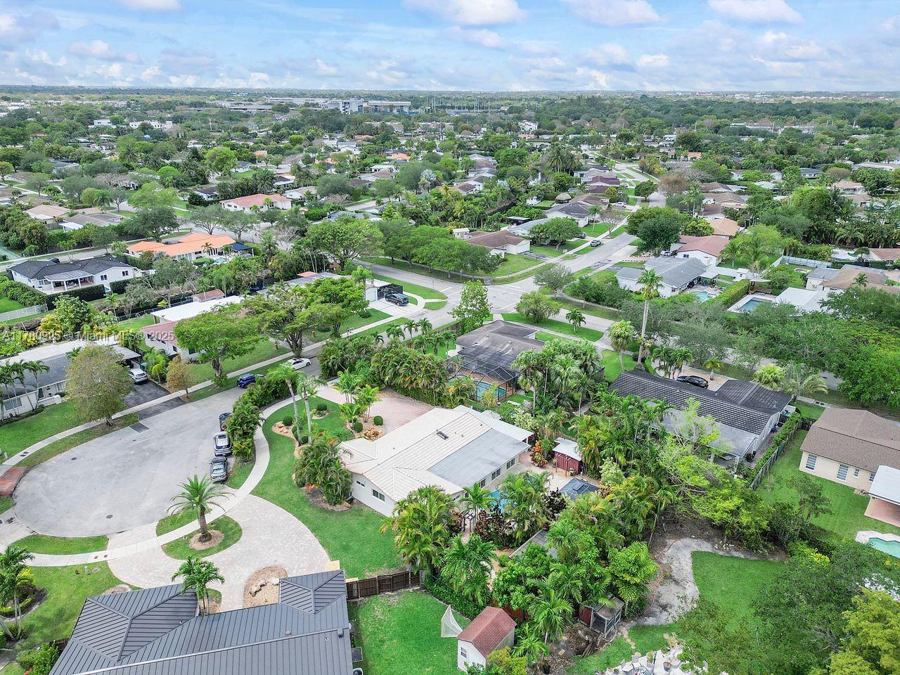 Village Kendale - Residential