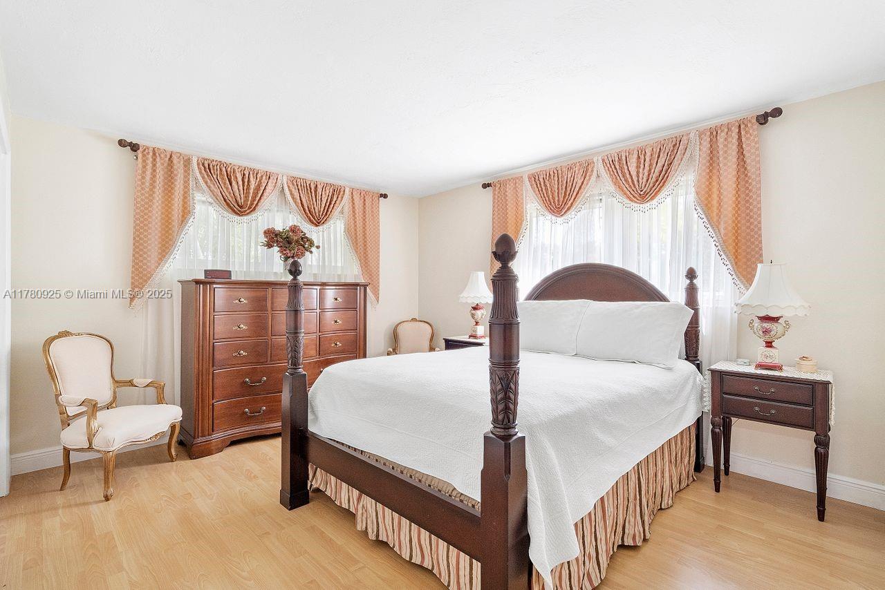 Village Kendale - Residential
