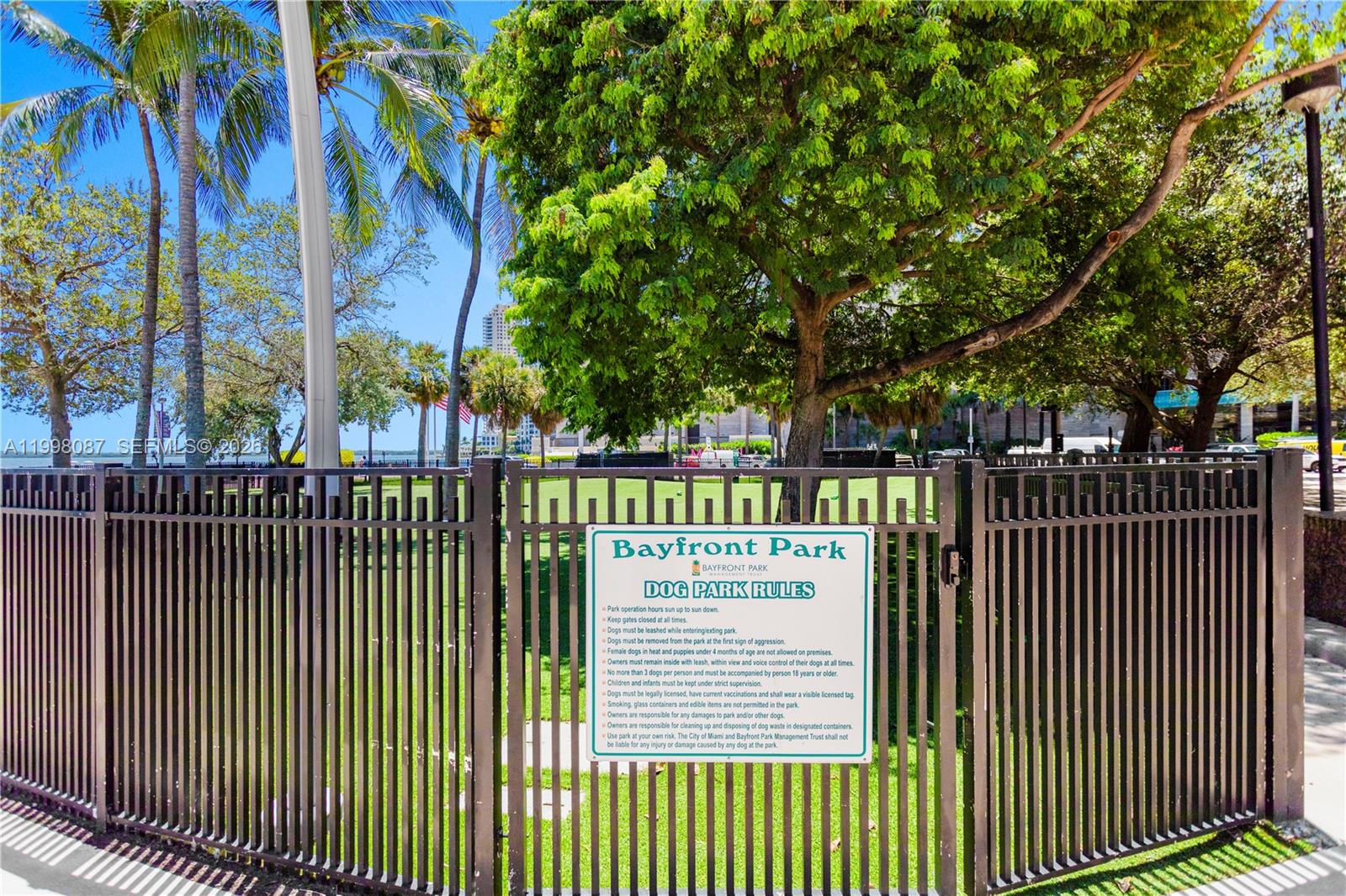 MET 1 CONDO - Residential Lease