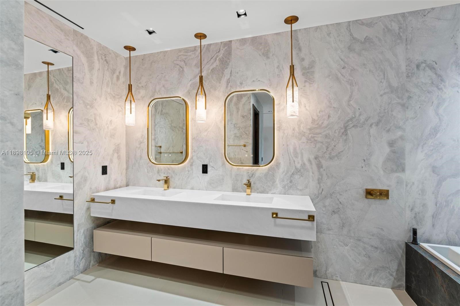 AURELIA SUB - Residential
