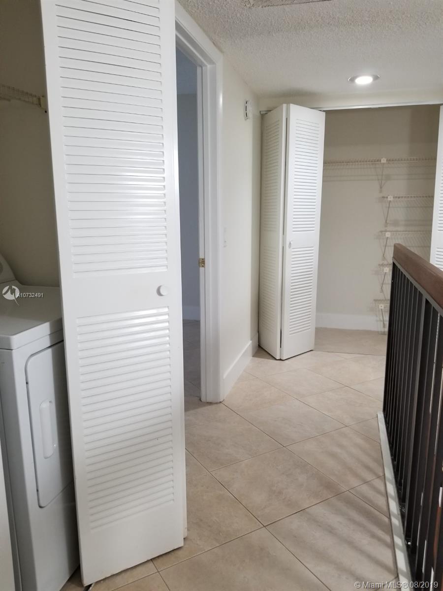 PEMBROKE LAKES SEC SEVEN - Residential Lease