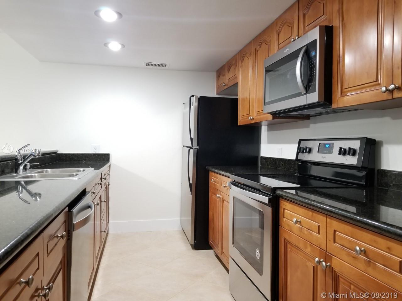 PEMBROKE LAKES SEC SEVEN - Residential Lease