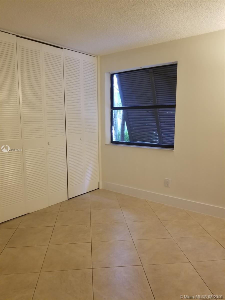 PEMBROKE LAKES SEC SEVEN - Residential Lease