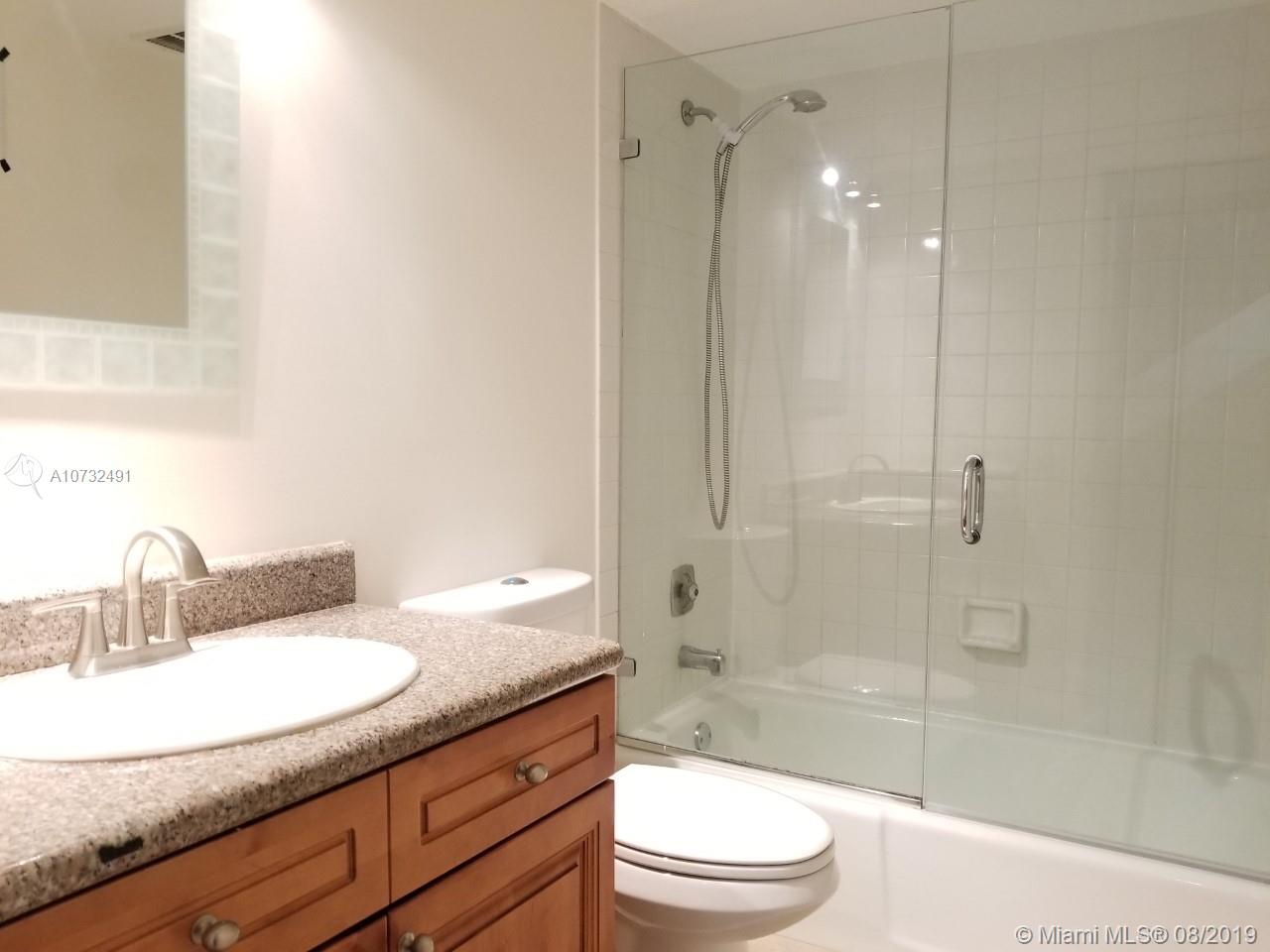 PEMBROKE LAKES SEC SEVEN - Residential Lease