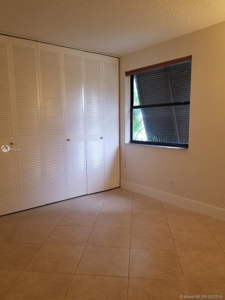 PEMBROKE LAKES SEC SEVEN - Residential Lease