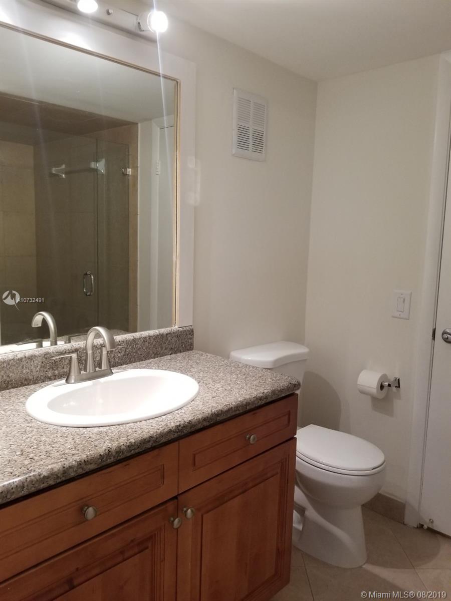 PEMBROKE LAKES SEC SEVEN - Residential Lease