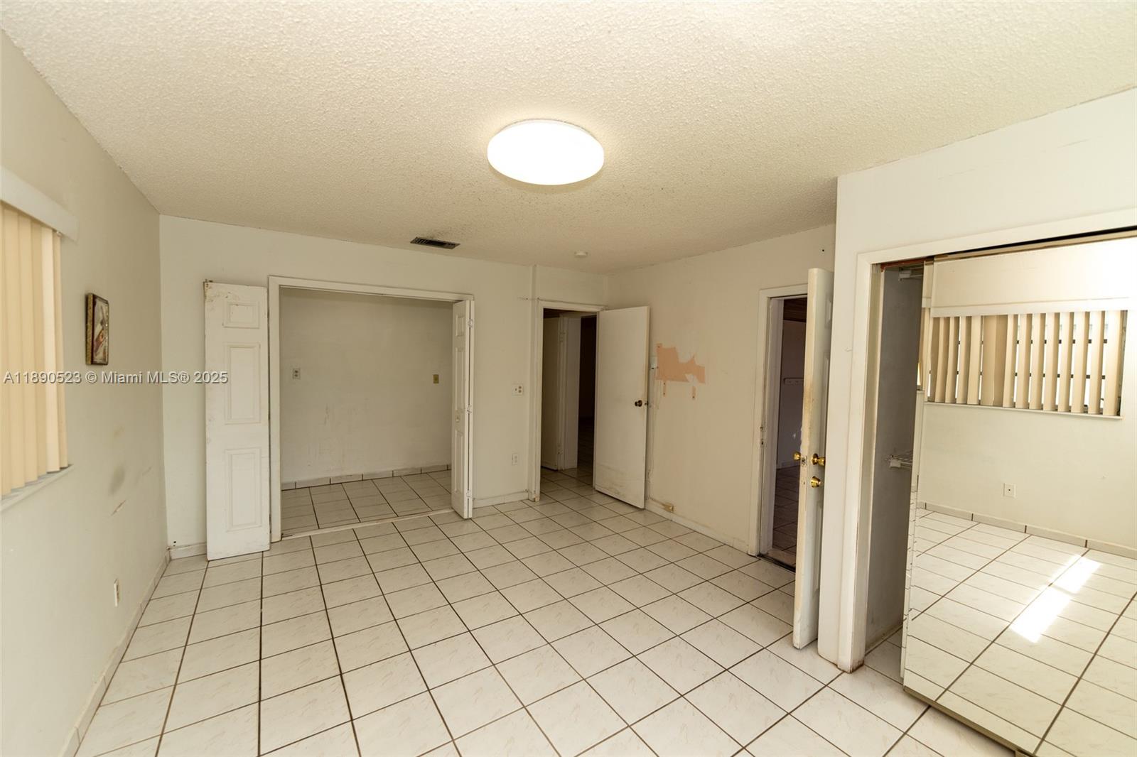 CORAL WAY SEC C - Residential