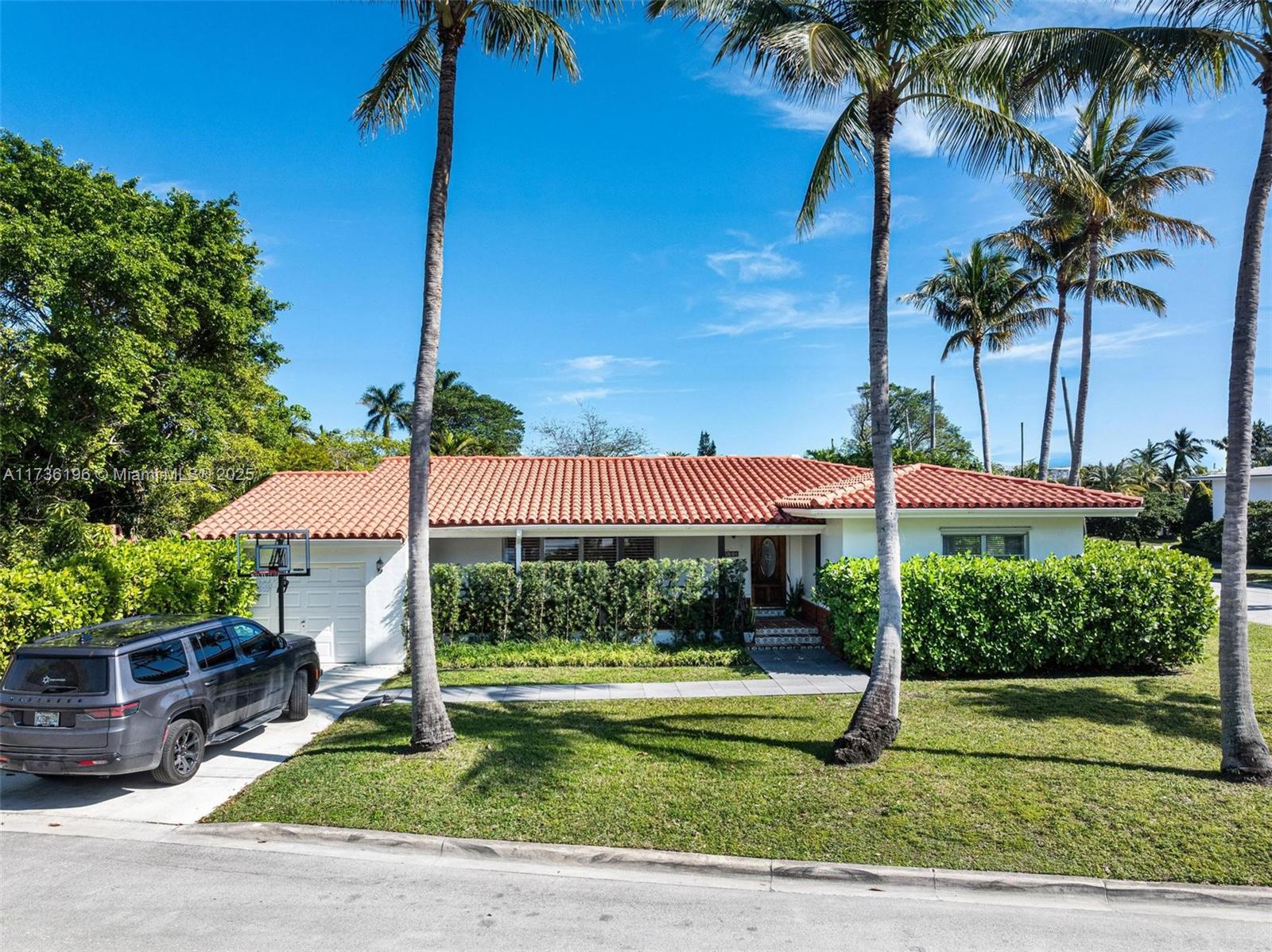9101 Bay Dr