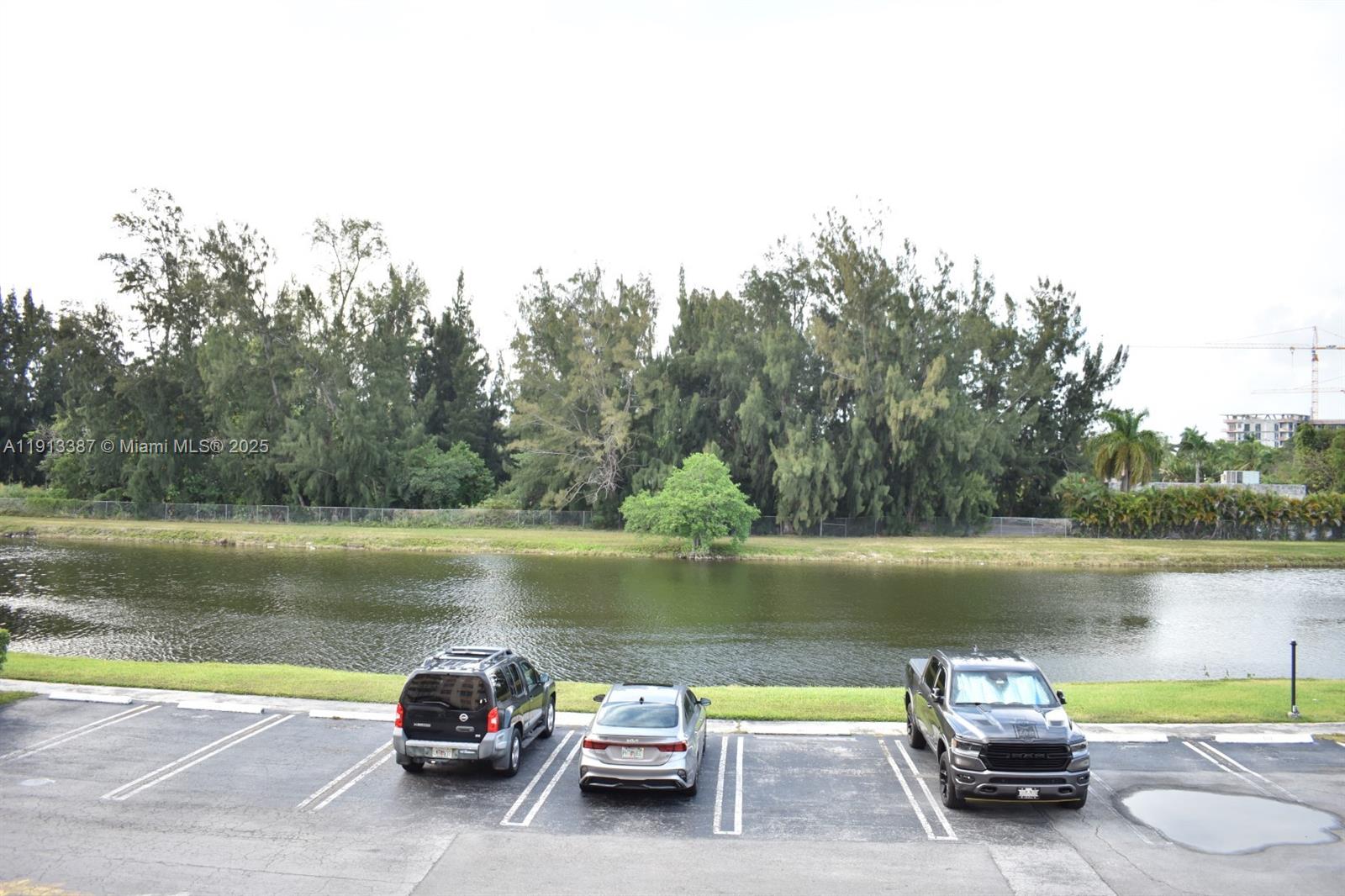 TALL TREES CONDO - Residential Lease