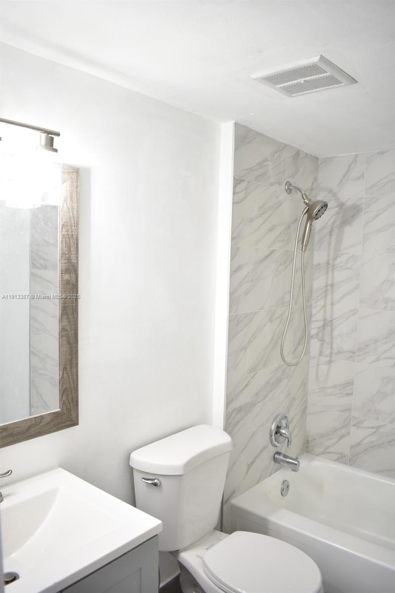 TALL TREES CONDO - Residential Lease