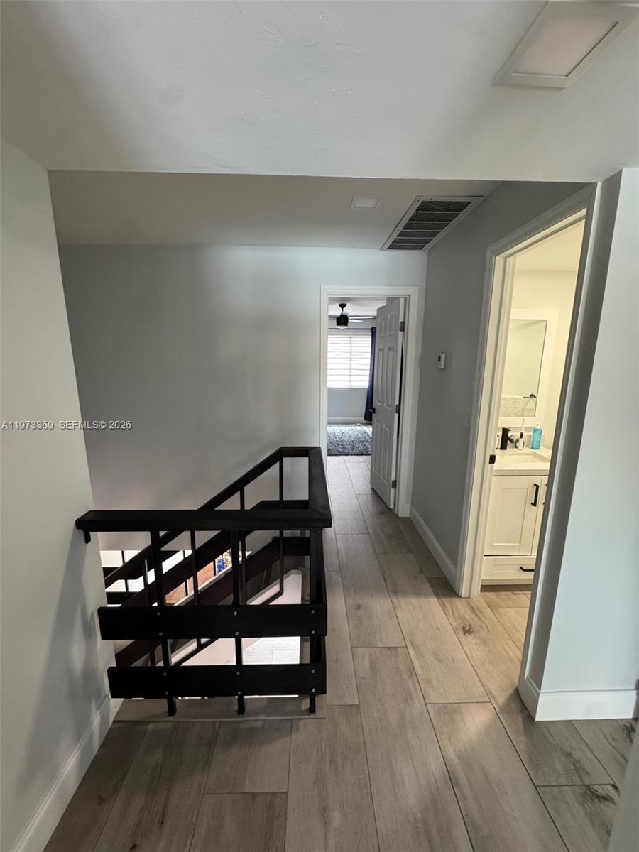 SUNSET PARK LAKE VILLAS S - Residential Lease