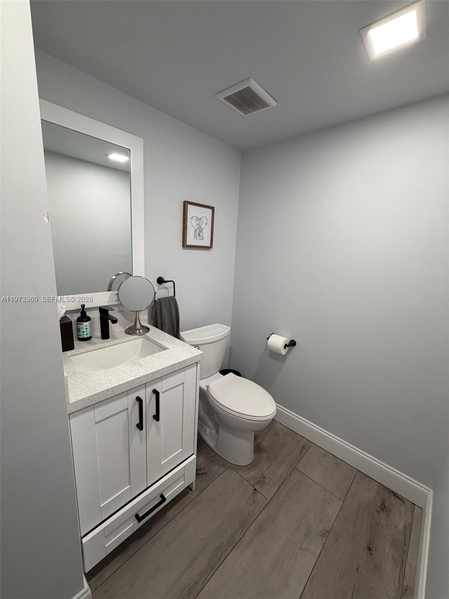 SUNSET PARK LAKE VILLAS S - Residential Lease