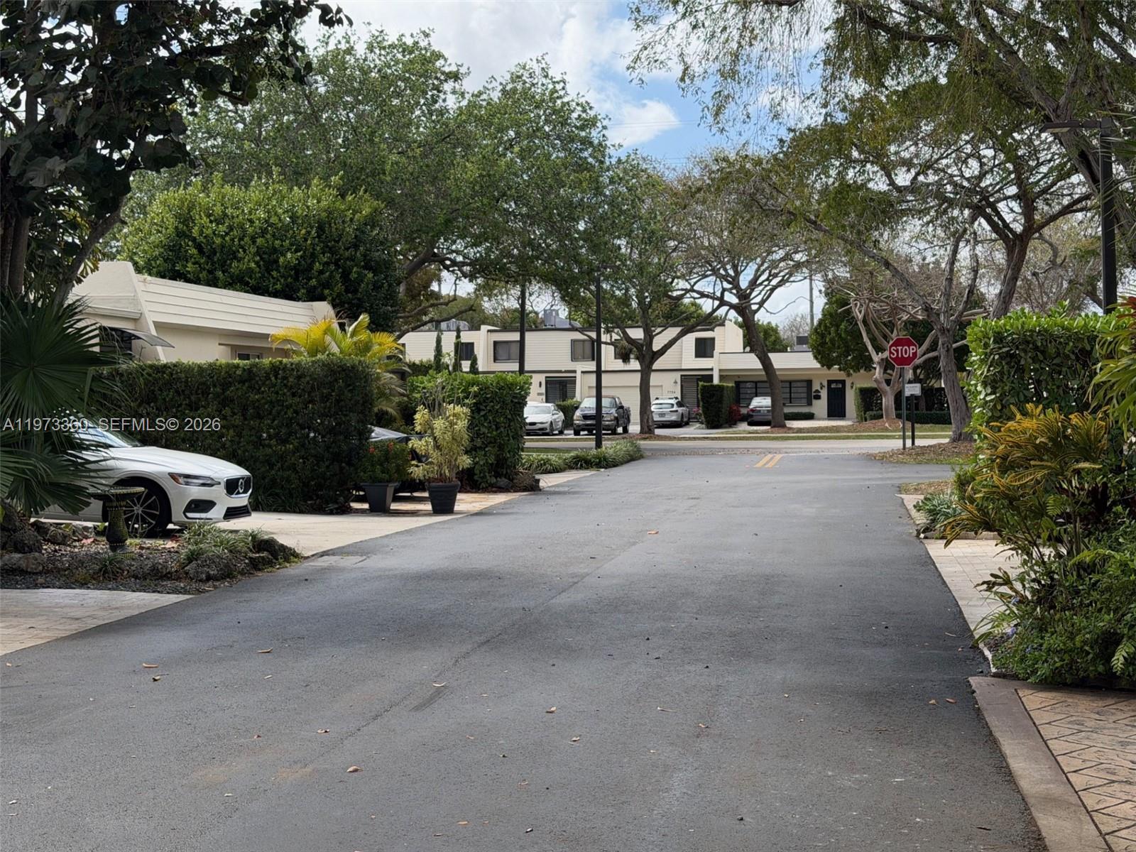 SUNSET PARK LAKE VILLAS S - Residential Lease