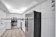 THE PLAZA OF BAL HARBOUR - Residential