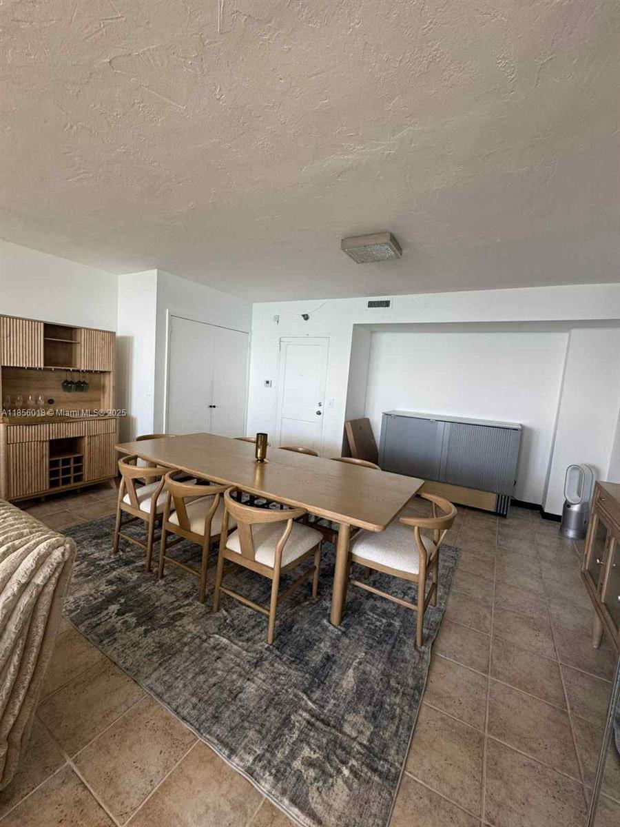 THE PLAZA OF BAL HARBOUR - Residential