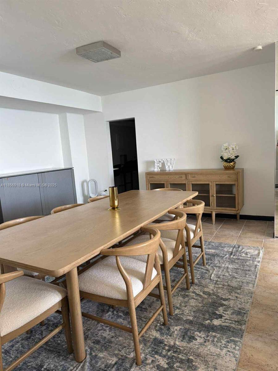 THE PLAZA OF BAL HARBOUR - Residential