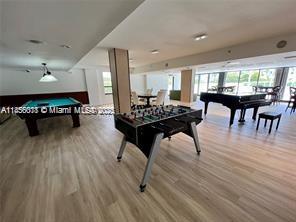 THE PLAZA OF BAL HARBOUR - Residential