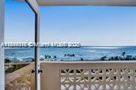 THE PLAZA OF BAL HARBOUR - Residential