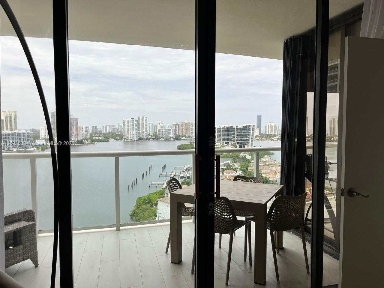 WILLIAMS ISLAND - Residential Lease