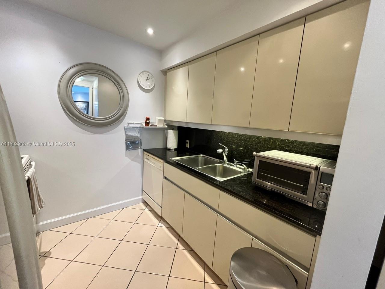 WILLIAMS ISLAND - Residential Lease
