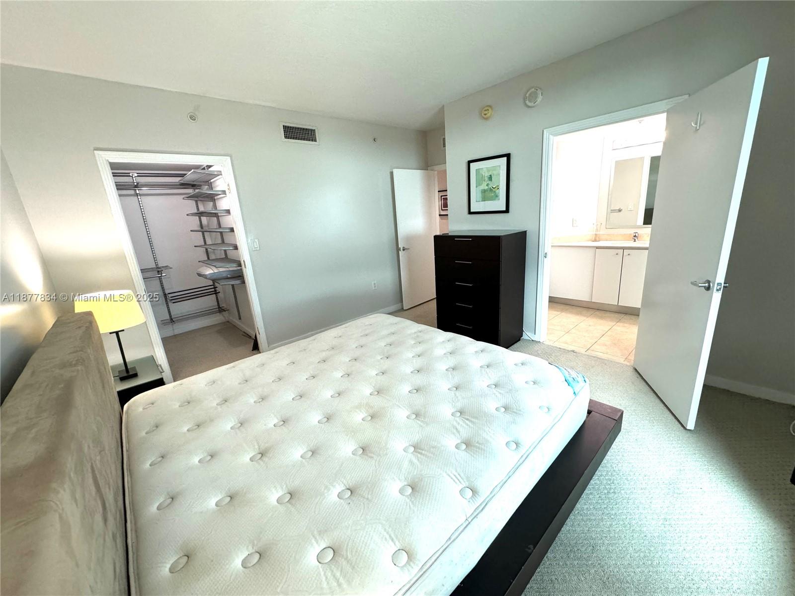 METROPOLIS I AT DADELAND - Residential