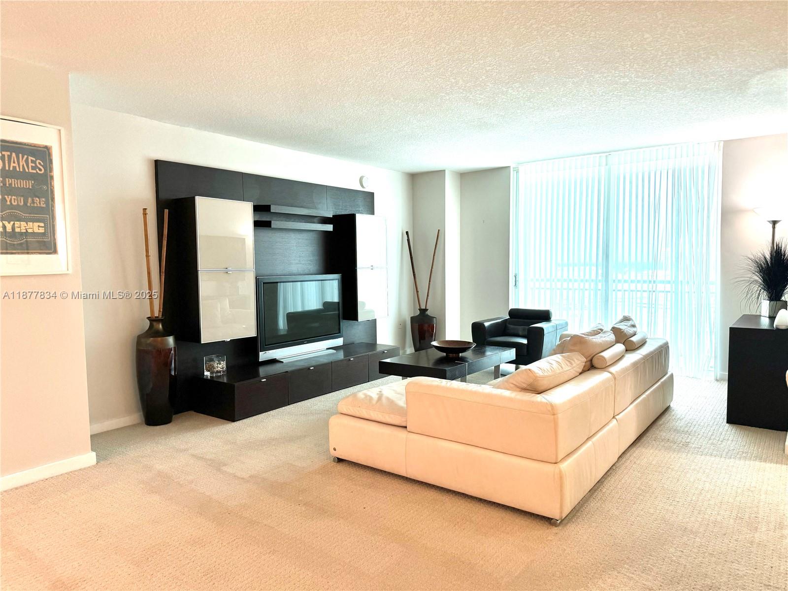 METROPOLIS I AT DADELAND - Residential