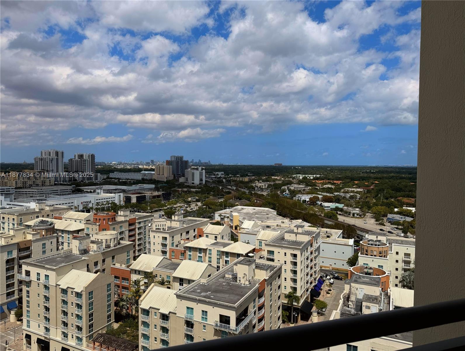 METROPOLIS I AT DADELAND - Residential