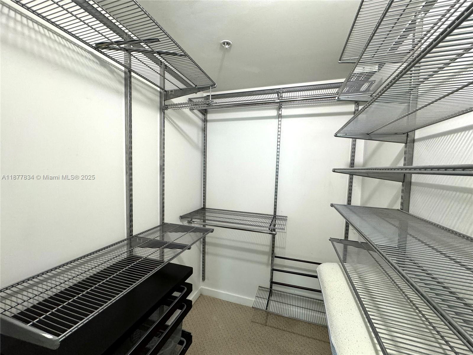 METROPOLIS I AT DADELAND - Residential