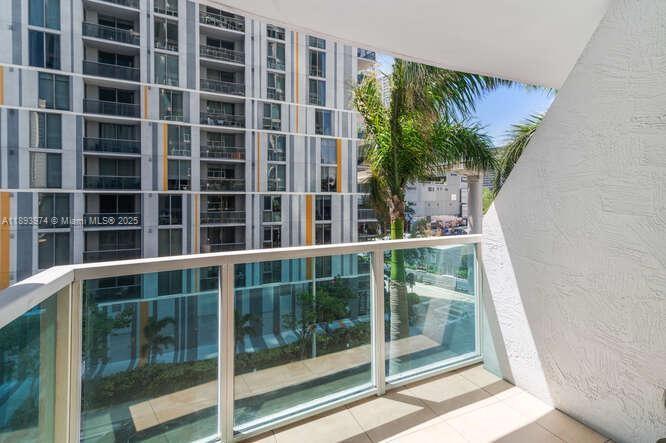 BRICKELL ON THE RIVER S T - Residential Lease