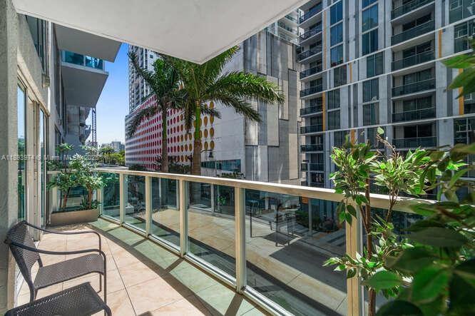BRICKELL ON THE RIVER S T - Residential Lease