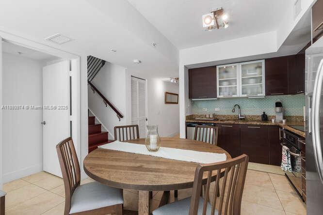 BRICKELL ON THE RIVER S T - Residential Lease
