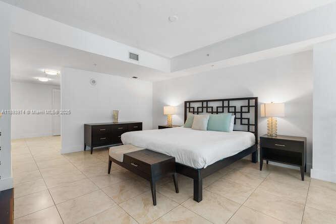 BRICKELL ON THE RIVER S T - Residential Lease