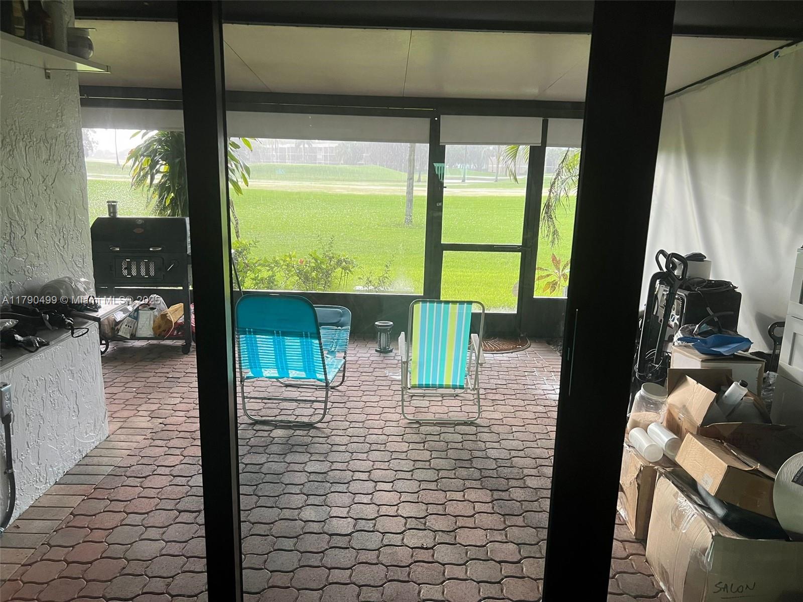 VILLAS AT BONAVENTURE IN - Residential