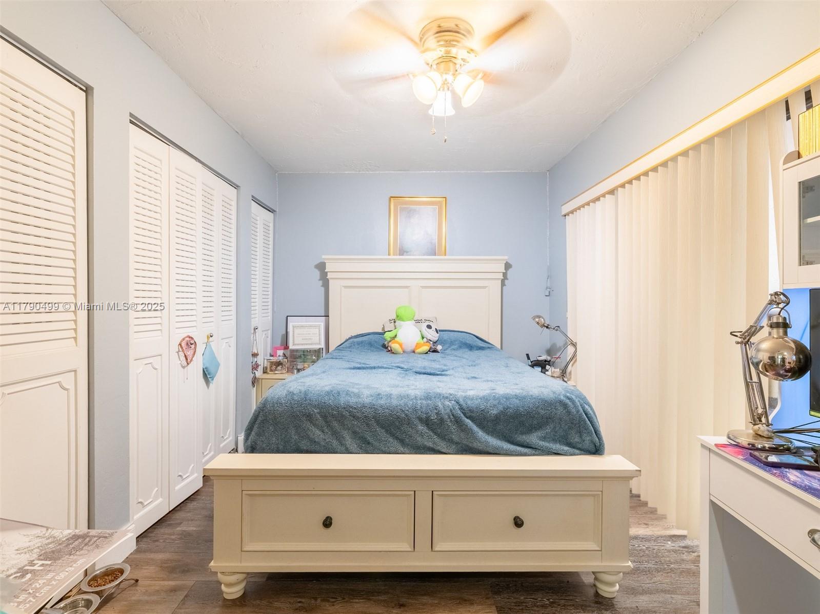 VILLAS AT BONAVENTURE IN - Residential