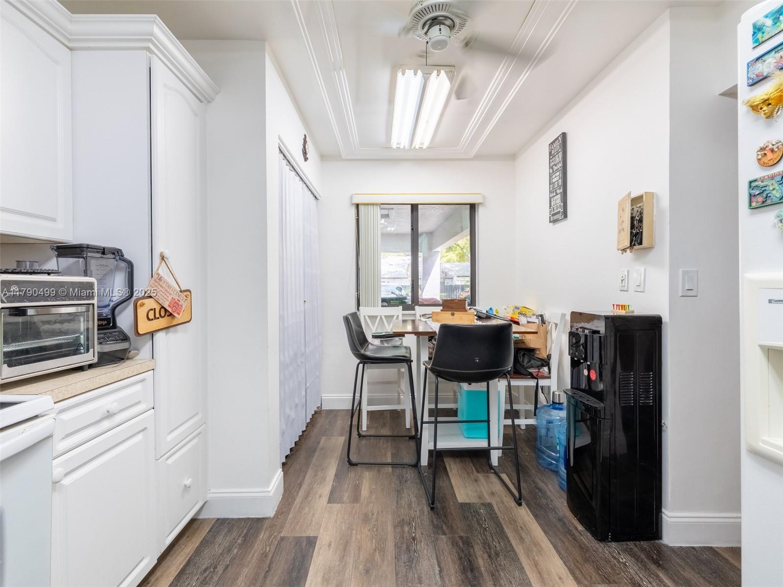 VILLAS AT BONAVENTURE IN - Residential