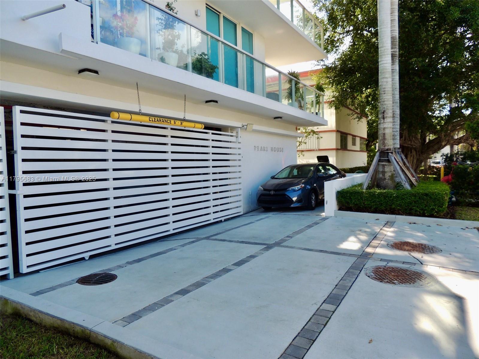 1170 101st St 402