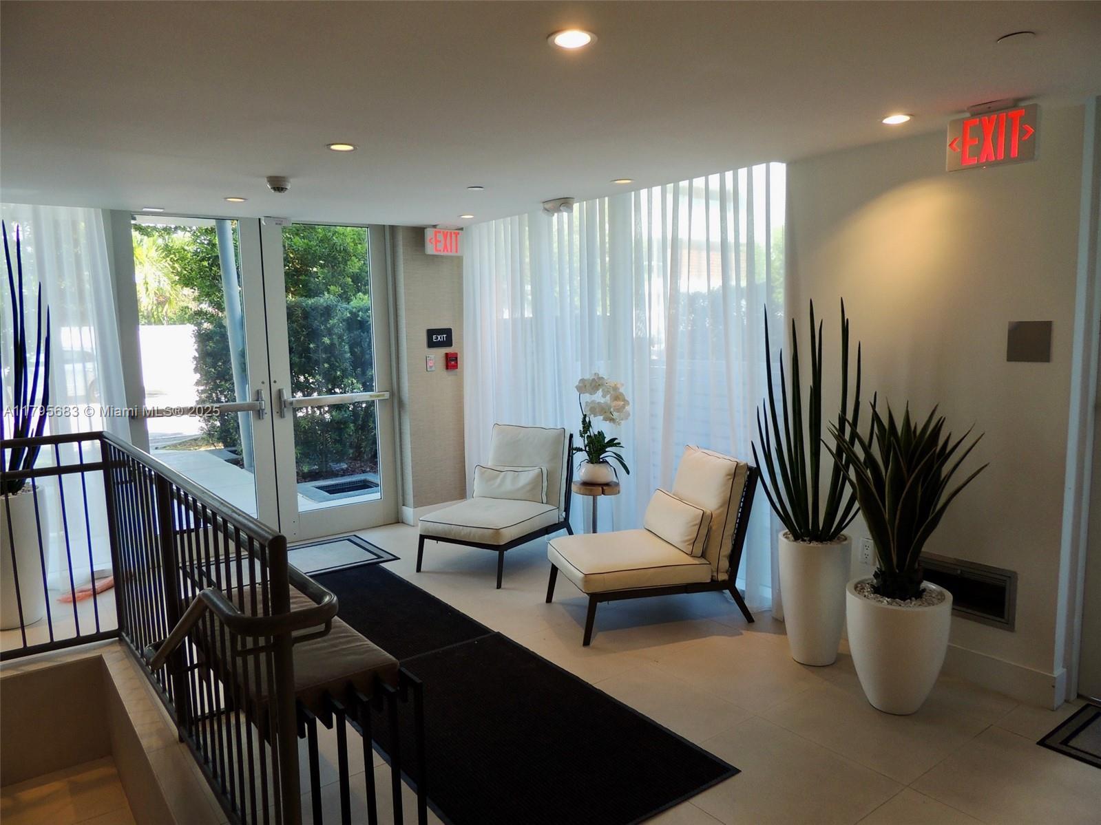 1170 101st St 402