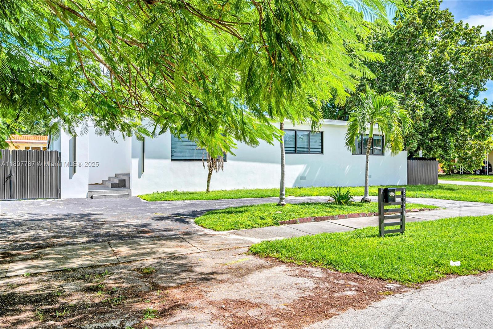 3051 SW 84th Ct