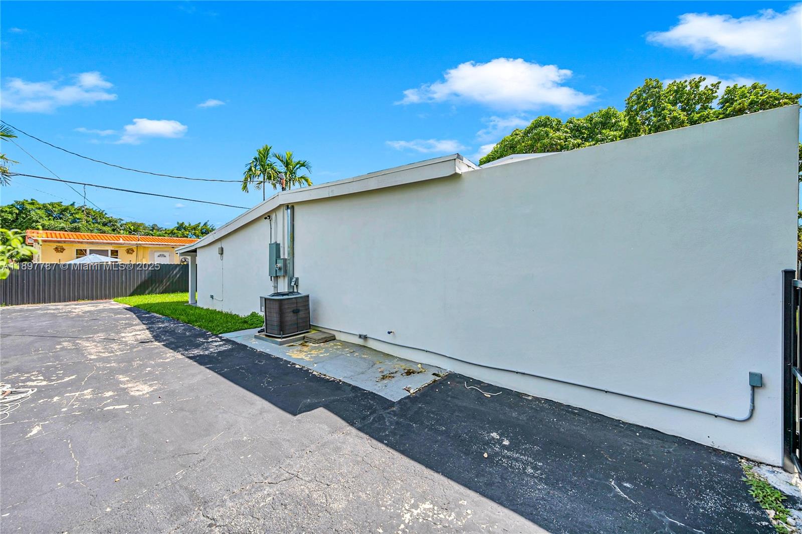 3051 SW 84th Ct